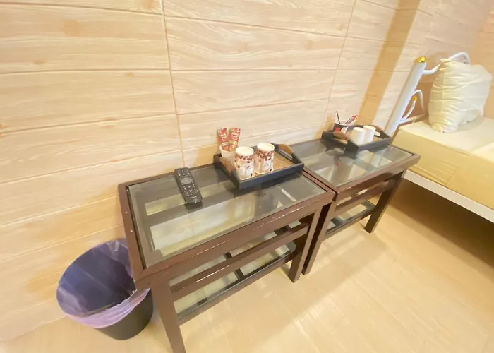 Steve Lady Hotel 2*